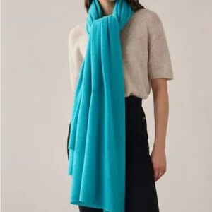 White & Warren travel wrap in turquoise